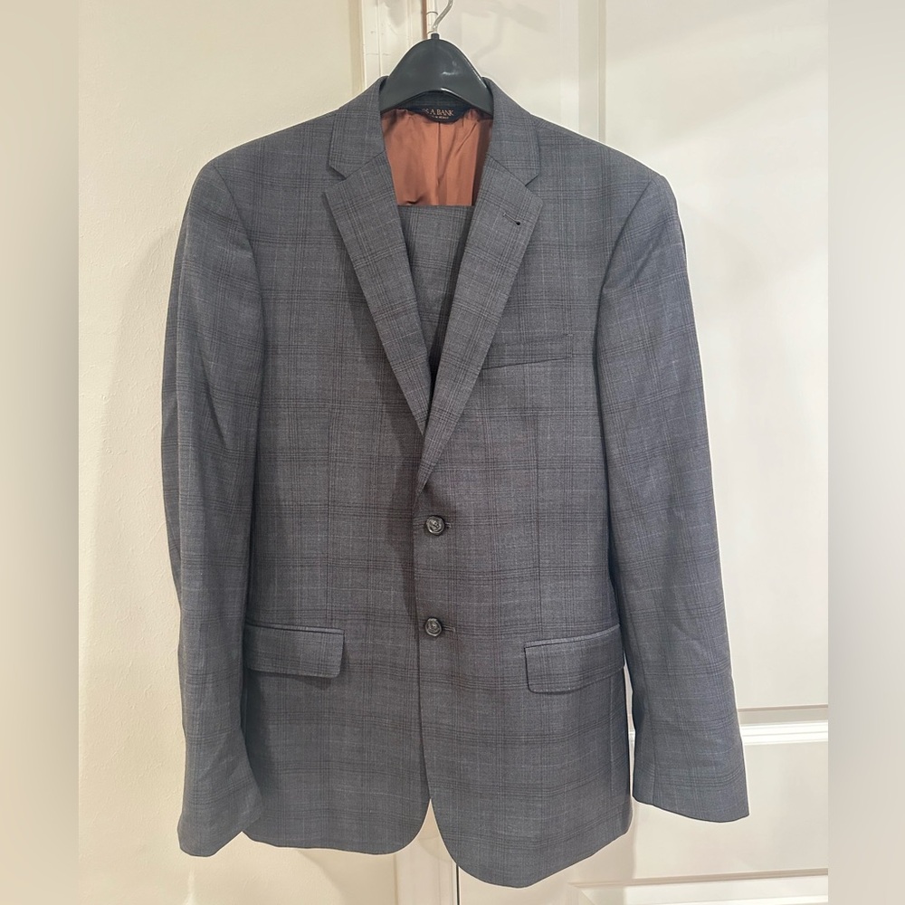 Jos A Bank Wool Slim Fit Suit 38R 30x32
